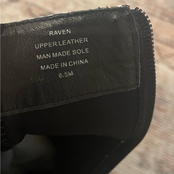 Jeffrey Campbell Sz 6.5 Raven Snakeskin Print Bootie (3.5” high heel) - Picture 7 of 7